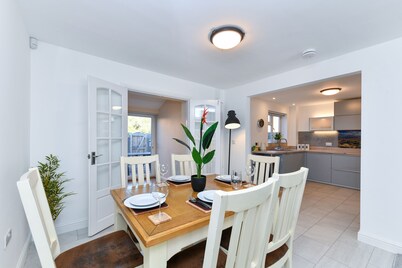 4 Bed House Near Nottingham