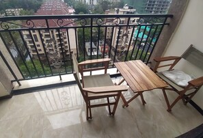 Balcony - Lux Suites Marcus Garden Apartments (Nairobi)