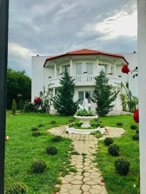 Property amenity - YOUness WELLness Clinic & Retreat (Racari)