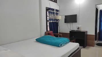 Deluxe Room | 1 bedroom, free WiFi