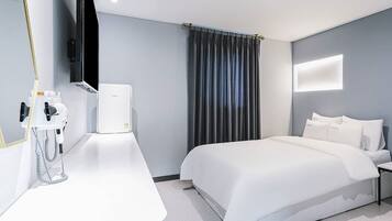 Deluxe Double Room | Premium bedding, individually decorated, individually furnished, desk