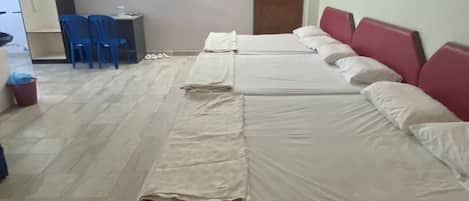Family Room, Private Bathroom | 1 bedroom, bed sheets