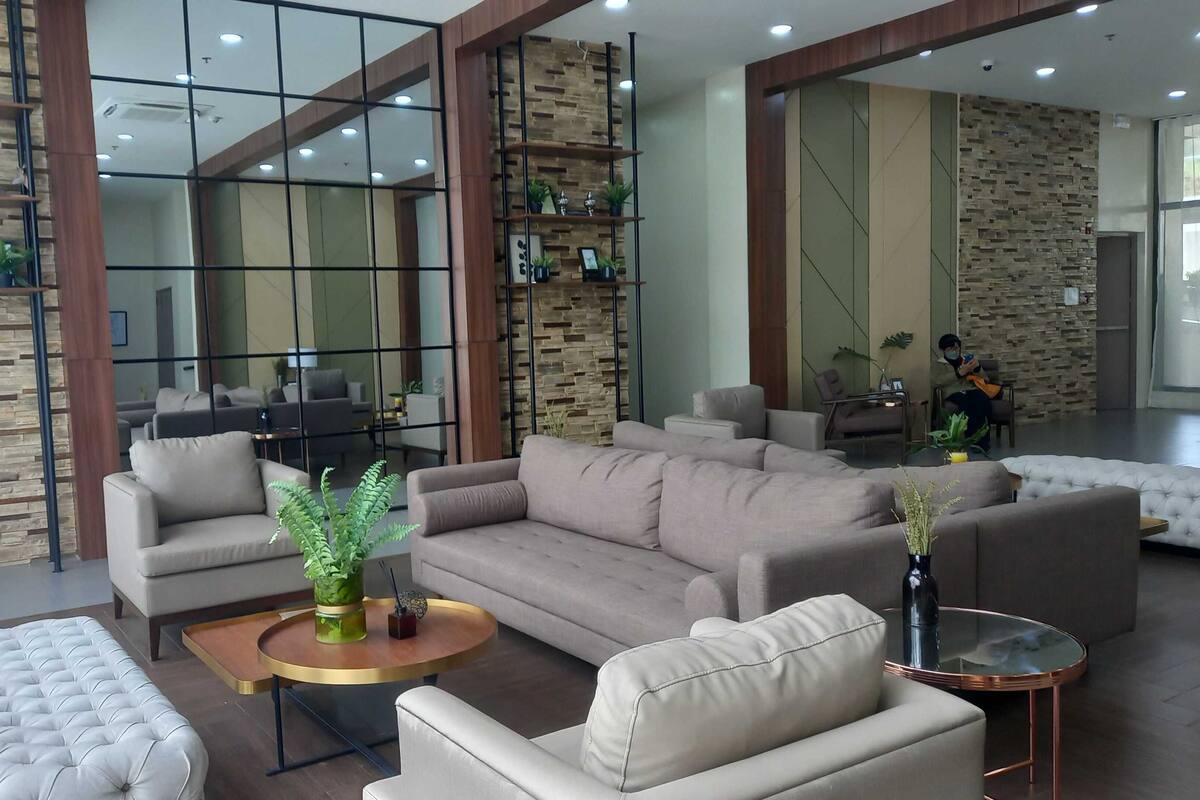 Deluxe Double Room | Desk, free WiFi, bed sheets