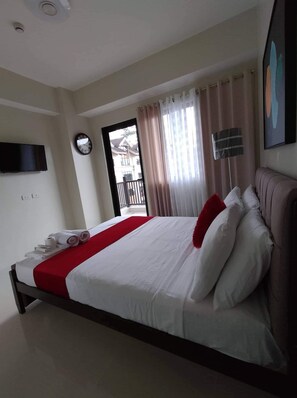 Deluxe Double Room - OYO 1027 Camille Suites Baguio (Baguio)