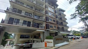 Front of property - OYO 1027 Camille Suites Baguio (Baguio)