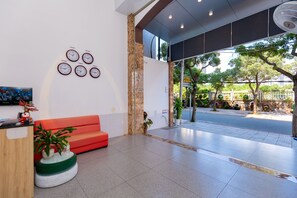 Porch - Gold Holiday Hotel (Ho Chi Minh City)