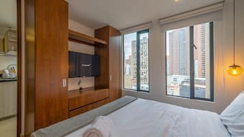 1 chambre, fer et planche à repasser, Wi-Fi, draps fournis