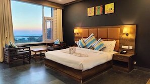 Premium Room | Desk, iron/ironing board, free WiFi