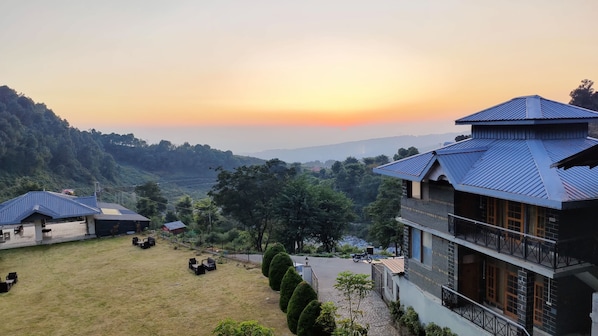 Front of property - Great Empire Hotel (Dharamshala)