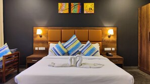 Deluxe Room | Desk, iron/ironing board, free WiFi - Great Empire Hotel (Dharamshala)