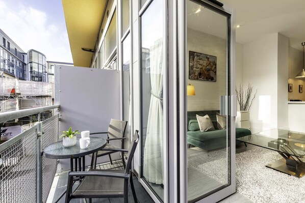 Basic Apartment, 1 King Bed | Exterior
