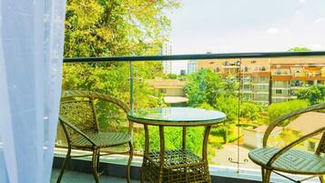 Apartamento Business | Balcón