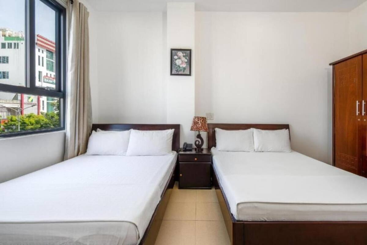 Superior Twin Room, Balcony | In-room safe, desk, laptop workspace, soundproofing