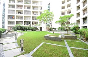 Property grounds - Siddha Xanadu Studio 604 - Pool Near Airport, CC2 (Kolkata)