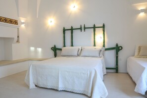 Superior Room | 1 bedroom, minibar, in-room safe, desk - Corte Largo Lauro Dimore&Spa (Ugento)