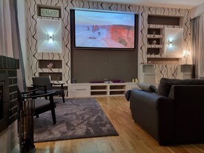Smart-TV, Kamin, Videospiele