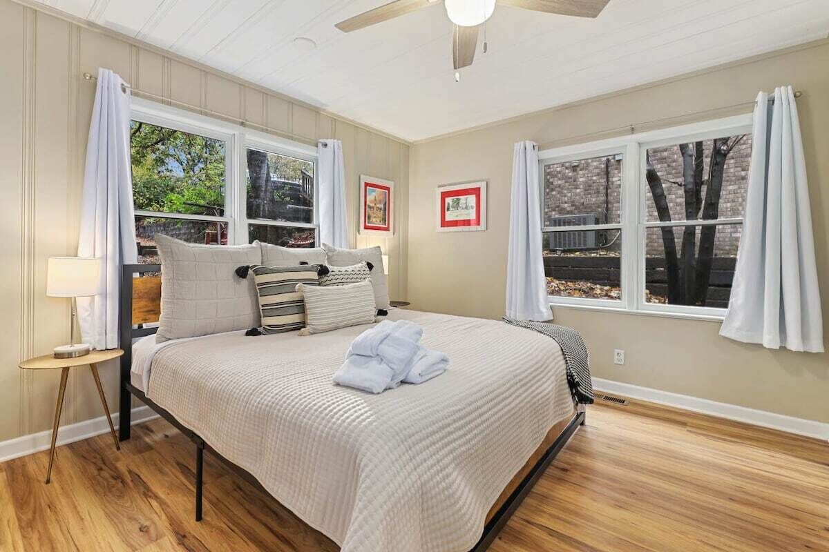 4 soveværelser, strygejern/strygebræt, Wi-Fi, sengetøj