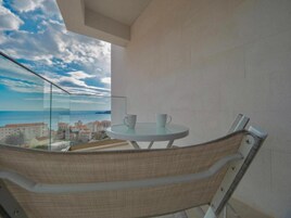 Deluxe Apartment | Terrace/patio