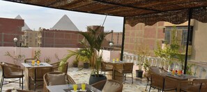 Outdoor dining - King Badr pyramids inn (Giza)