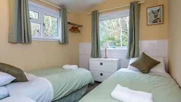 Chalet | 2 bedrooms, iron/ironing board, bed sheets