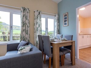 Chalet | Dining - Bridgend Chalet on Reelig Estate (Inverness)