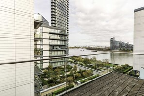 Basic Apartment, Multiple Beds | Exterior - Beautiful 4 Bed Abode Near Imperial Wharf (London)