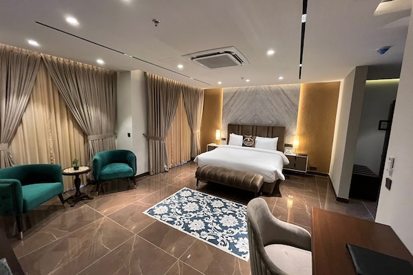 In-room safe, iron/ironing board, free WiFi, bed sheets