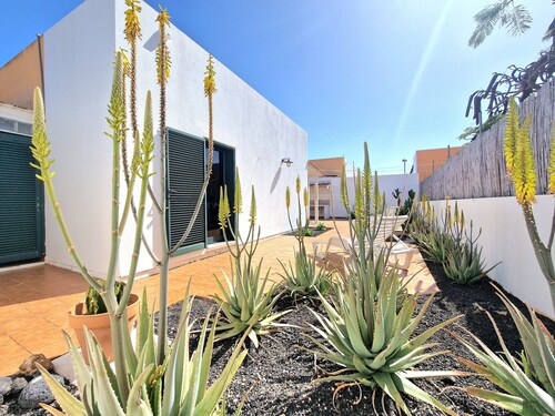 Casa Kody - with BBQ, Fiber optic, private parking and silence. 