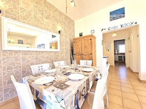 Dining - Casa Kody - with BBQ, Fiber optic, private parking and silence.  (La Oliva)