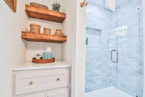 Shower, towels