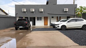 Front of property - CRYPTOS HOTEL (Varzea Grande)