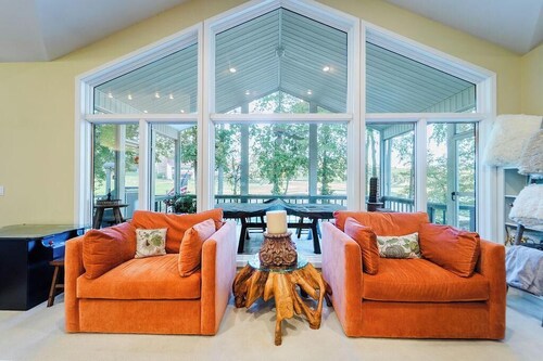 Golf course home for family, friends and fun!