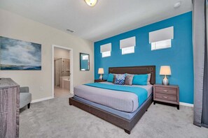 5 bedrooms, iron/ironing board, WiFi, bed sheets