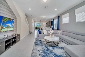 TV, ping pong - 5 En-Suites | Close to Disney! (Davenport)