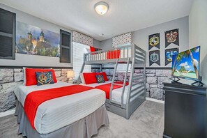 5 Schlafzimmer, Bügeleisen/Bügelbrett, WLAN, Bettwäsche