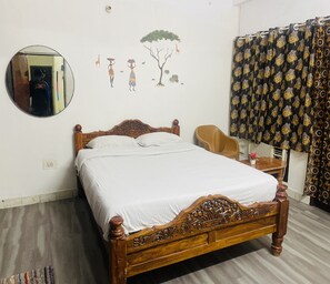 Superior Room | 1 bedroom, hypo-allergenic bedding, desk, free WiFi - The Chennai Grand (Chennai)