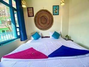 Terrace/patio - Hostel Hikers World (Dharamshala)