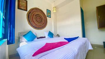 Wifi gratis y ropa de cama