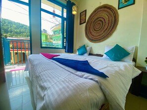 Quarto básico | Wi-Fi de cortesia, roupa de cama