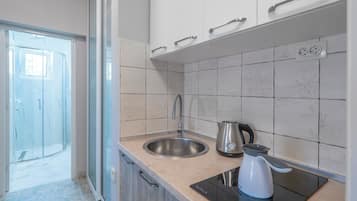 Gallery-Maisonette | Eigene Küche | Mini-Kühlschrank, Herdplatte, Wasserkocher