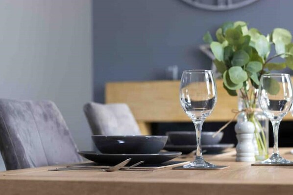 Dining - 3 Bedroom House with Private Driveway (Coventry)