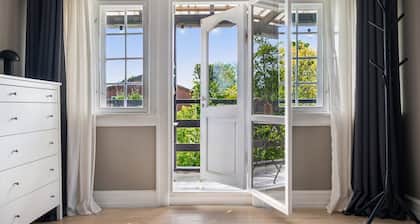 Beautiful Villa, 150 m2 activity hall with tabletennis etc. outdoor 6 pers. spa