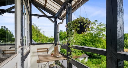 Beautiful Villa, 150 m2 activity hall with tabletennis etc. outdoor 6 pers. spa