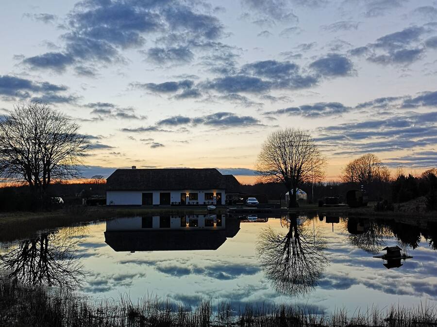 Mặt tiền nơi lưu trú