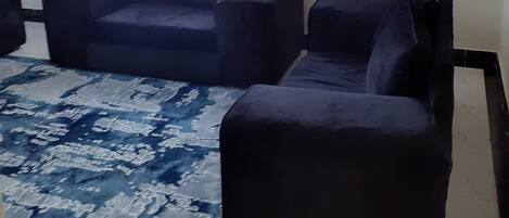 Una Smart TV, una chimenea