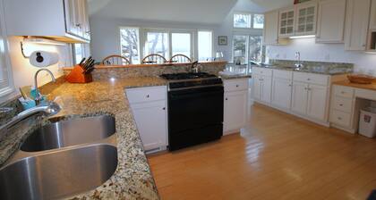 Pet Friendly Spacious Waterfront Home With A Deep Water Access Dock (2324)