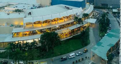 Seme 1br at abreezaplace towers ! With WIFI with partition