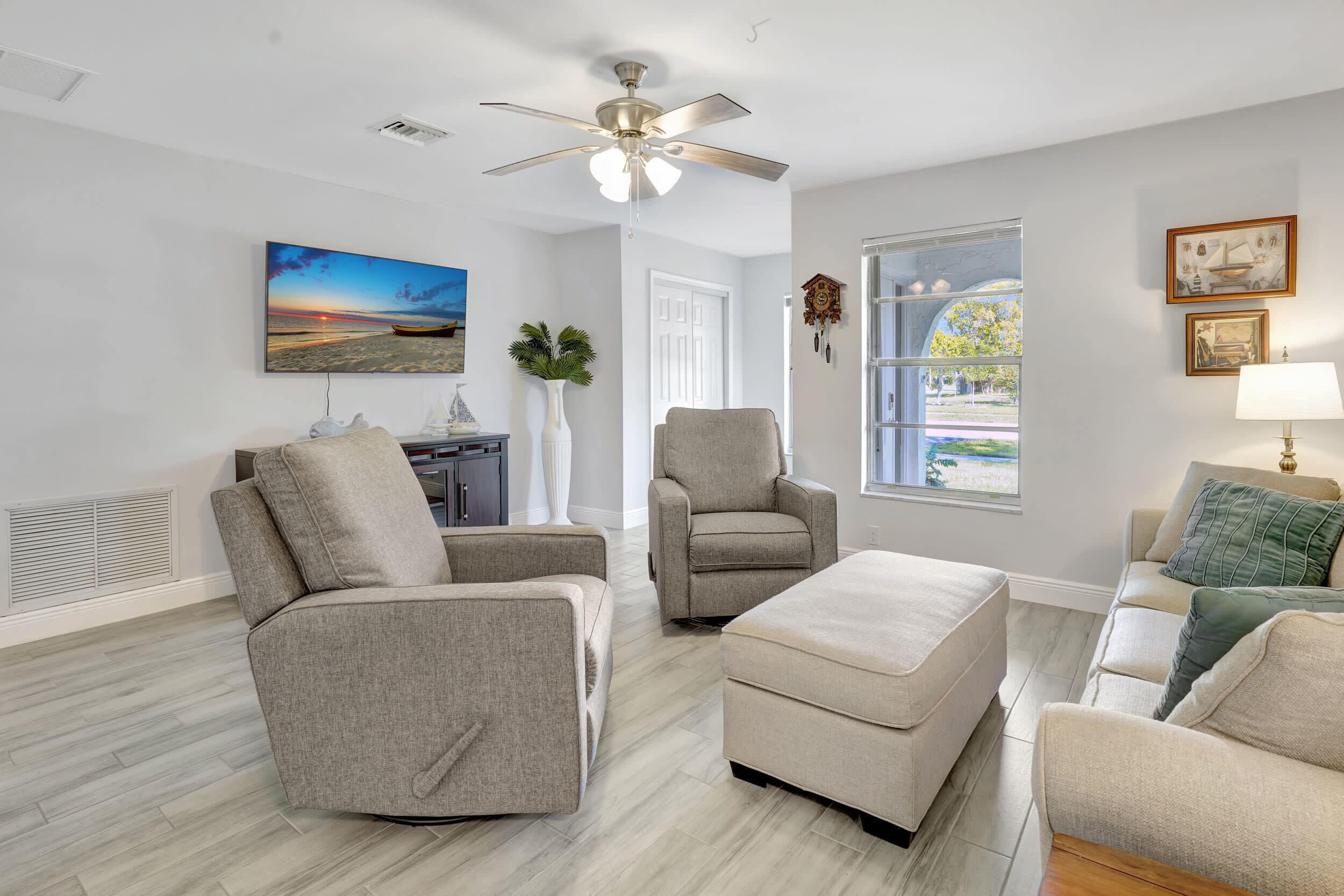 Bungalow Close to Naples Beaches