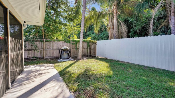 Unclassified image, 1 of 32, button - Bungalow Close to Naples Beaches (Naples)