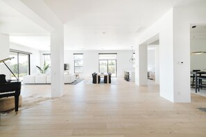 Interior - Sundown Scottsdale by LuxeKey | Elegance in Old Town w/ Pool (Scottsdale)